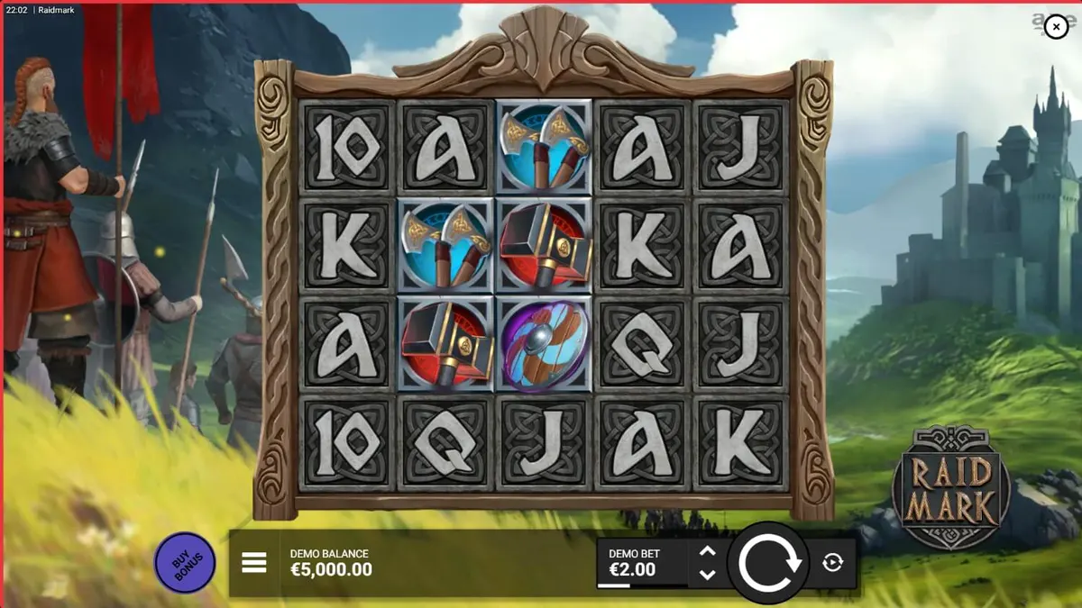 Isang Viking-themed slot machine na may mga simbolo ng palakol at kalasag sa isang madilim na background ng dagat.